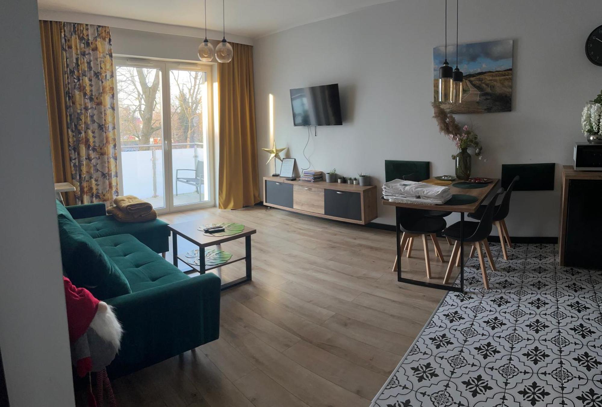 Apartament Tomek อิวาวา ภายนอก รูปภาพ
